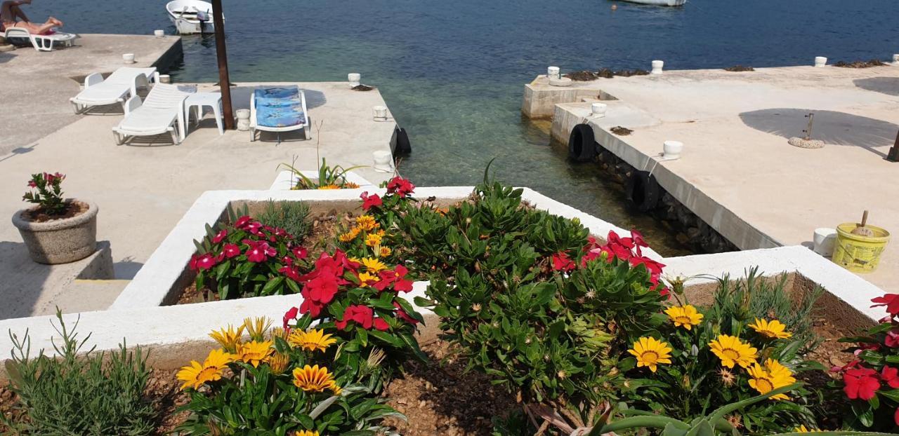 Apartments Klakor Ps Tivat Exterior foto