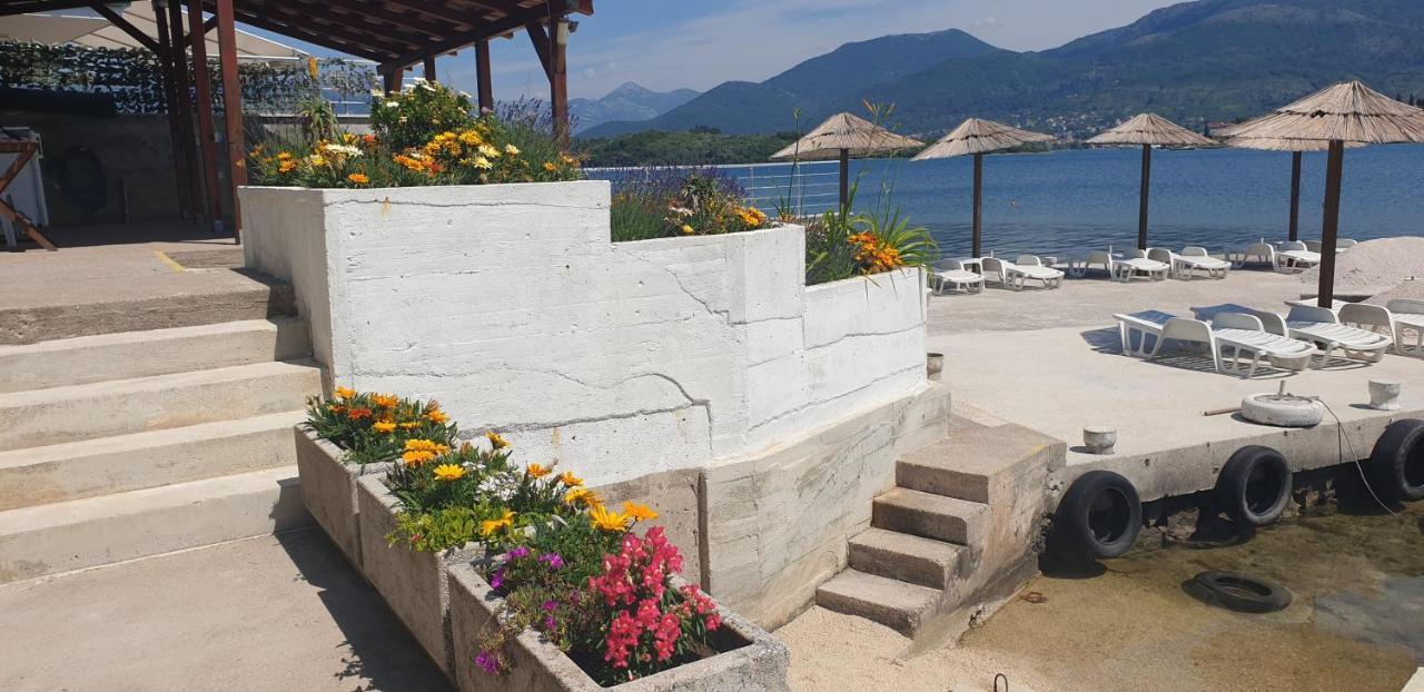 Apartments Klakor Ps Tivat Exterior foto