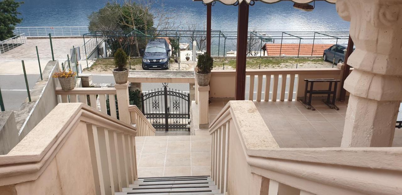 Apartments Klakor Ps Tivat Exterior foto